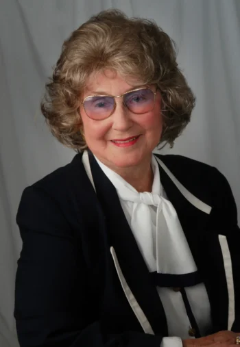 Geraldine Weiss năm 2003